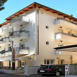  Hotel Edera - In Pieno Centro A Pochi Passi Dal Mare Italia