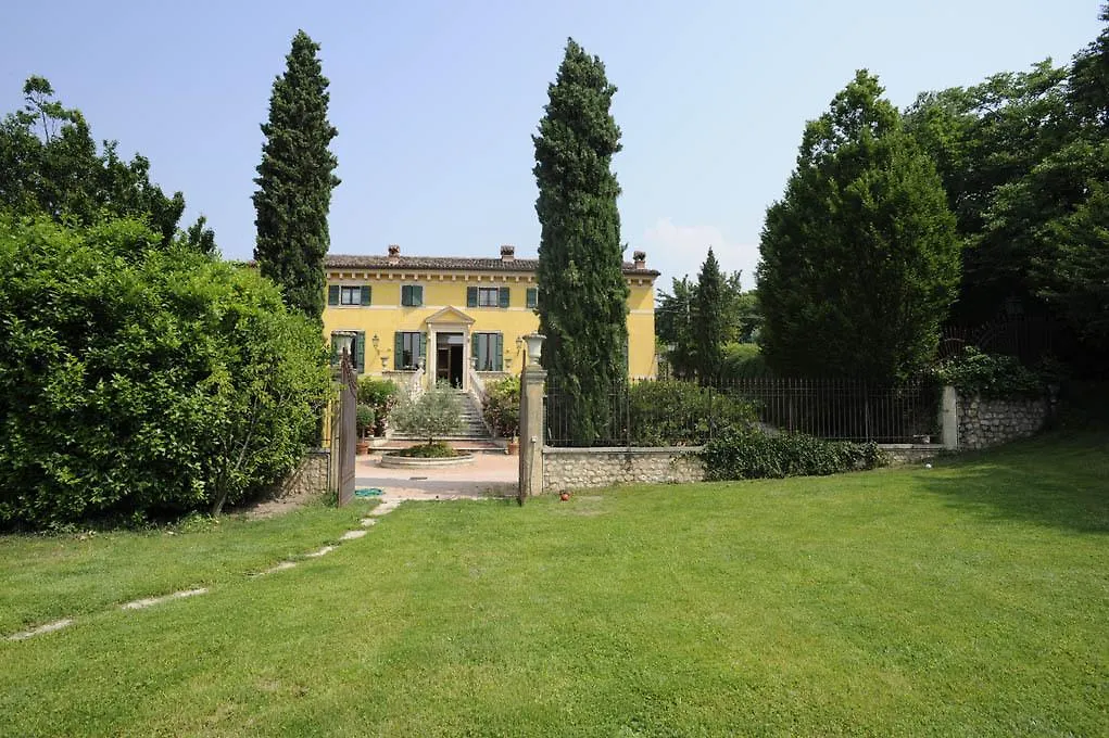 Corte Beatrice Verona Italien